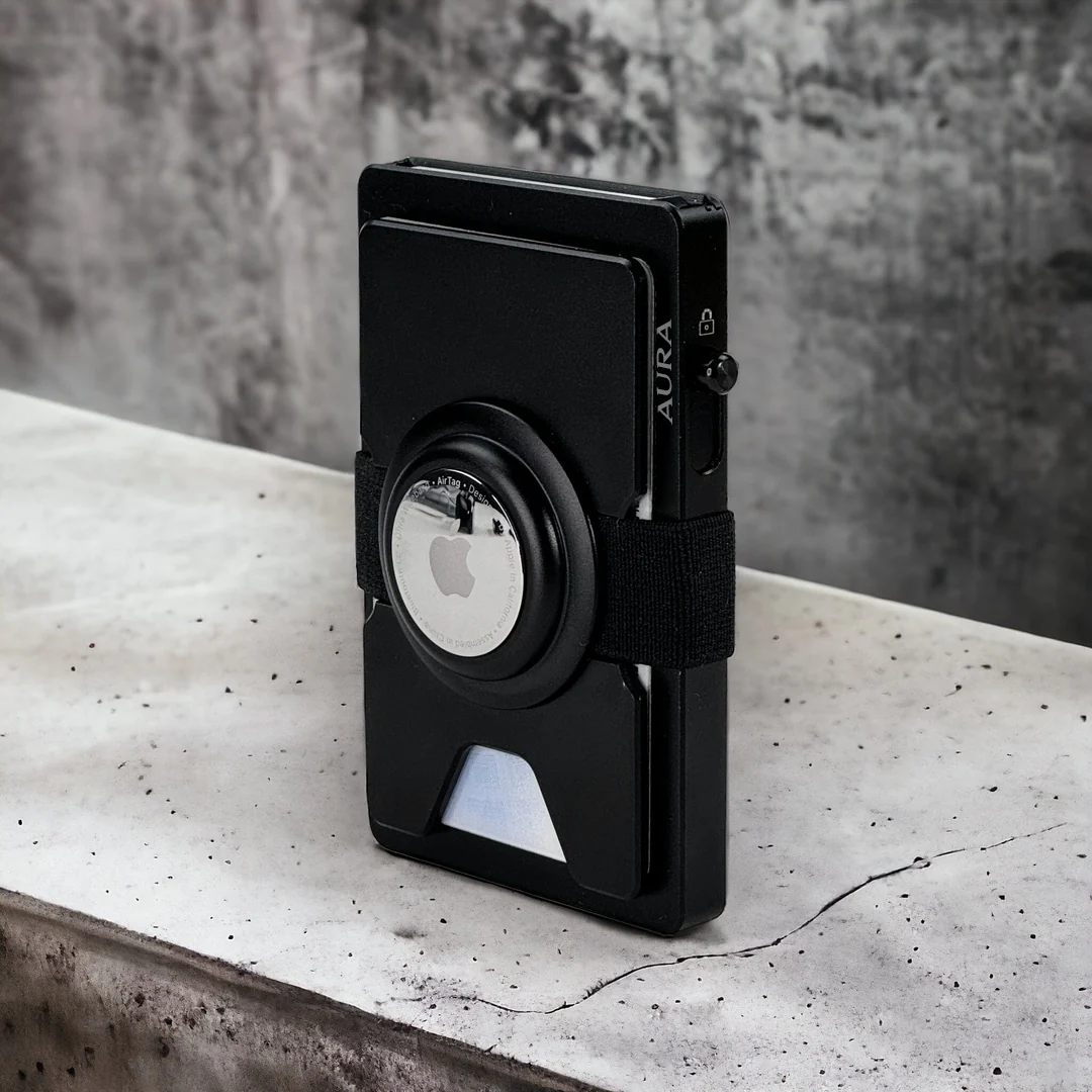 AURA Cardholder